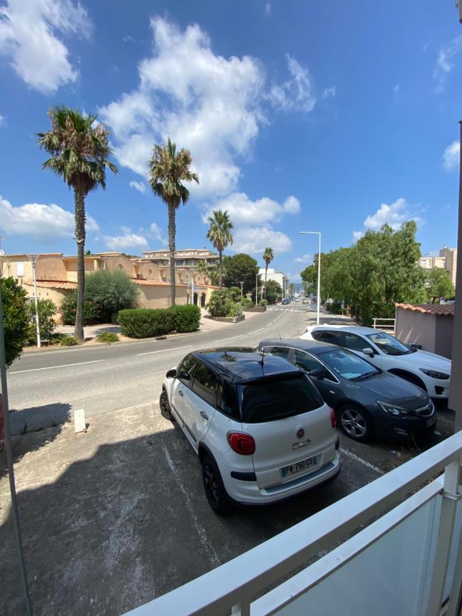 Studio Spacieux Avec Patio En Centre Ville Cavalaire-sur-Mer Ngoại thất bức ảnh